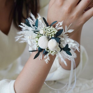 Blue Eucalyptus Corsages,Wedding Corsages,Wrist Corsages,Wedding Accessory,Dry Ladies Corsages,Handmade Flower Bracelet,Pampass Corsages