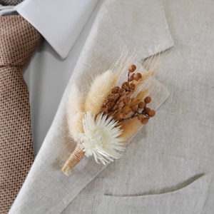 Dry Flower Boutonnière for Wedding,Groom Buttonhole,Boho Best Man Accessory,Groom Boutonnières,Dry Flower Boutonniere Men,Rustic Boutonniere