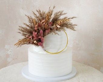 Blush Dried Flowers Cake Topper,Dried Flower Wedding Cake,Bridal Shower Decor,Cake Decorations,Floral Cake Topper,Dried Flower Focal Flowers
