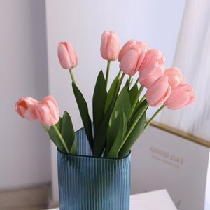 Hermosos tallos de flores de tulipán artificiales de tacto real en varios colores/ramo de boda/centro de mesa/tulipanes de boda/tulipanes de tacto real imagen 2