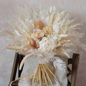 Cream Bridal Bouquet,White Bridal Bouquet,White Boho Bouquet,Bridal Bouquet Pampas Grass,Bridal Flower Bouquet,Pampas Grass Wedding