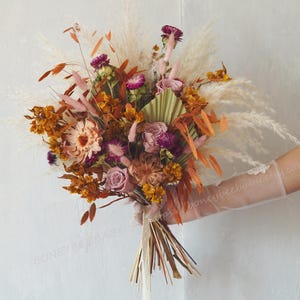 Buquê de rosas rosa e laranja queimada, flores para casamento no outono, flores preservadas de laranja queimada, buquê de casamento, buquê de noiva, flores secas para casamento