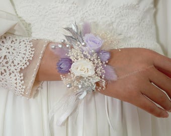 Conjunto de boda plateado y lila claro, ramilletes de boda lila claro, ramilletes lila claro para la novia y las damas de honor, pulsera de flores para mujer