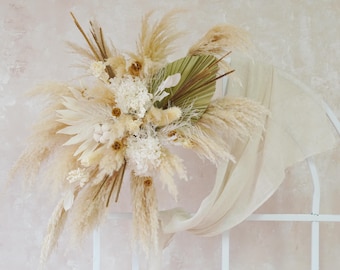 Palm leaves Arch Decor,Pampas Grass arch arrangement,Wedding Backdrop,Ceremony Arch Flower,Boho Wedding,Wedding Arch Flower,Rustic Wedding