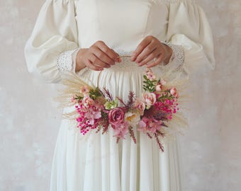 Blush Pink Bridal Floral Hoop,Alternative Bridesmaids Floral Hoop,Romantic Pink bride,Boho Bouquet,Pampas Grass Bouquet,Silk Flower Bouquet