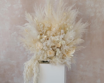 Decoración de arco de color crema, arreglo de arco de hierba de la pampa, telón de fondo para boda, arco de flores color crema, boda bohemia, arco de flores para boda, boda rústica