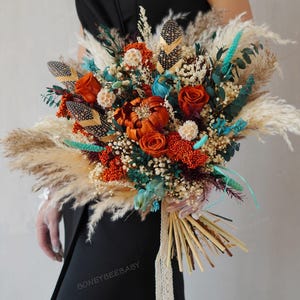秋のオレンジのウェディングブーケ、オレンジの花嫁ブーケ、シルク