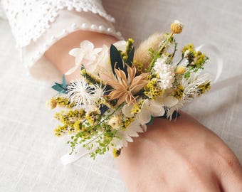 Romantic Greenery Wedding,Ladies Corsages,Handmade Flower Bracelet,Eucalyptus Corsages,Boho Corsages,Wrist Corsages