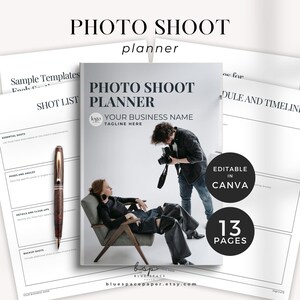 Op de afbeelding: Een fotoshootplanner met de titel "PHOTO SHOOT PLANNER" en de tekst "YOUR BUSINESS NAME" en "TAGLINE HERE". De afbeelding toont voorbeeldsjablonen, een pen en een fotograaf die een foto maakt van een model.