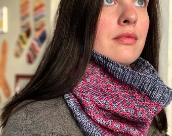 Desert Diamonds Cowl by Crazy Sock Lady Designs - PDF KNITTING PATTERN