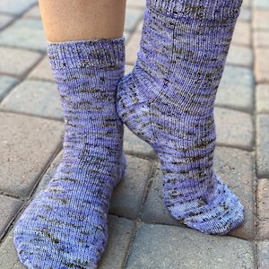 Vanille Socken auf Magic Loop PDF Schnittmuster von Crazy Sock Lady Designs Bild 2