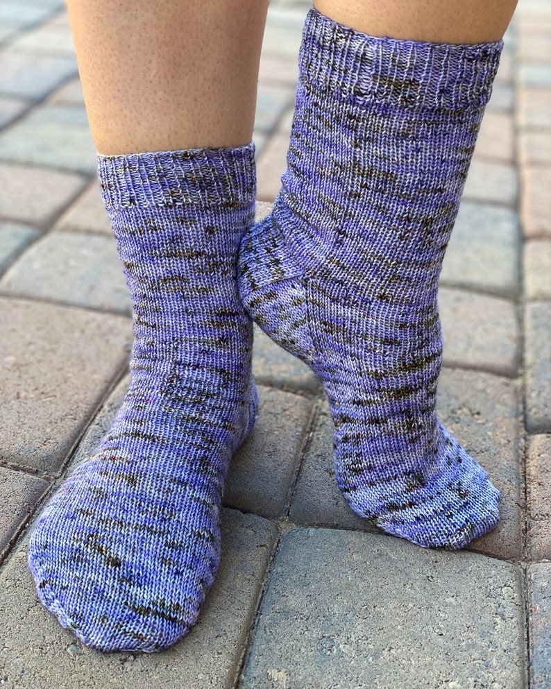 Vanille Socken auf Magic Loop PDF Schnittmuster von Crazy Sock Lady Designs Bild 2