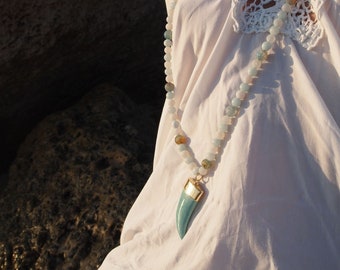 Beautiful agate long necklace embellished with big translucent Agate and Jade beads