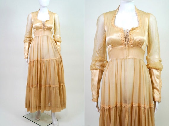 Vintage 1970s Gunne Sax Pink Champagne Satin & Lac