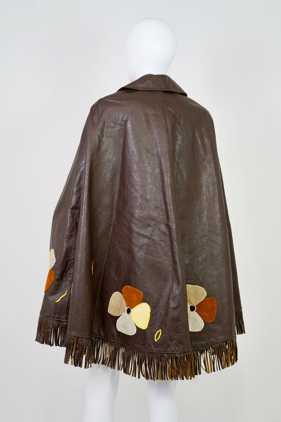 Vintage 1960s Flower Child Leather Cape w/ Fringe… - image 5