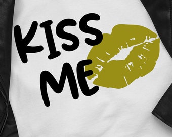 Felice Anno Nuovo SVG, Capodanno SVG, Kiss Me Svg, New Years Shirt Svg, 2021 Svg, Capodanno Svg, file svg per Cricut, disegni a sublimazione