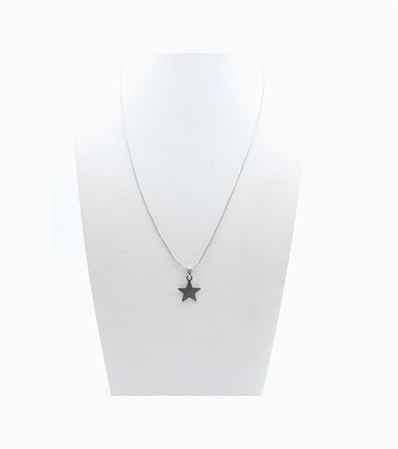 Stainless steel star best sale necklace