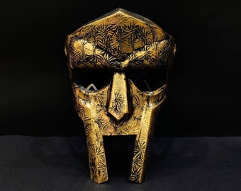 Halloween Gladiator Face Mask , Embossed Medieval Face Mask , Face Armour, Hand Forged Mask, Halloween Mask, Halloween Dress