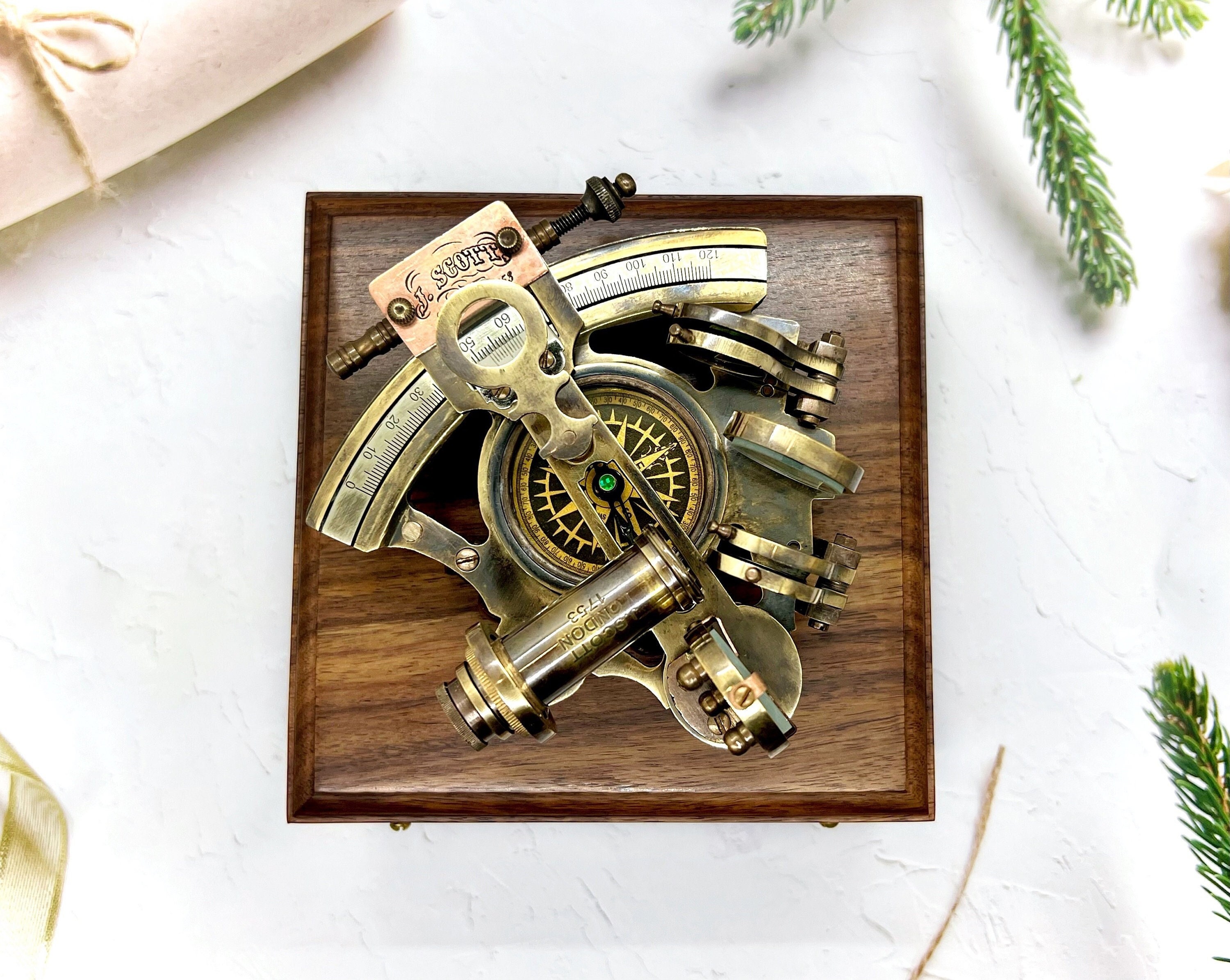 Nautical Navigators' Delight: 4.5 Large Brass Sextant in Genuine Leather  Box Perfect Pirate's Gift and Decor for Marine Enthusiasts -  Canada