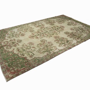 Vintage Oushak Teppich: Türkischer Wollteppich in sanfter Farbe (200x300 cm)