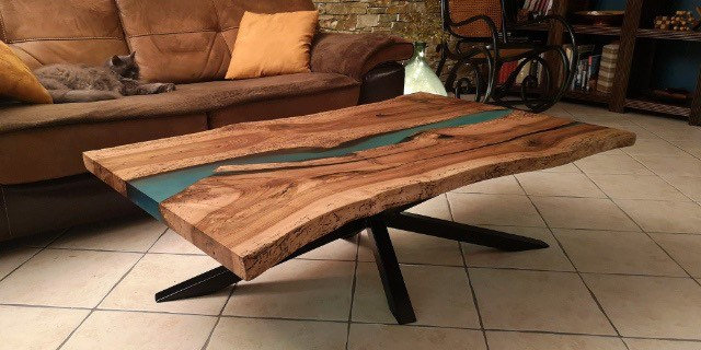 Table Basse en Live Edge