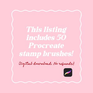 Op de afbeelding: Roze achtergrond met witte tekst: "Deze aanbieding bevat 50 Procreate stempelpenselen!" en "Digitale download. Geen restitutie!" Een Procreate app-icoon staat rechtsonder.