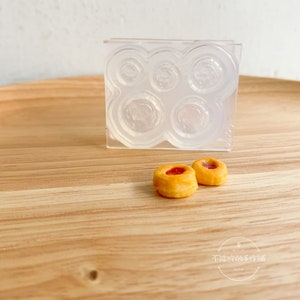 Miniature dollhouse 3D tart bread silicone soft mold for diy polymer clay/ resin crafting
