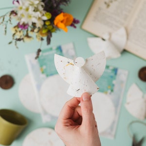 Recuerdos de ángeles de papel para plantar con forma de ángeles conmemorativos, juego de 2