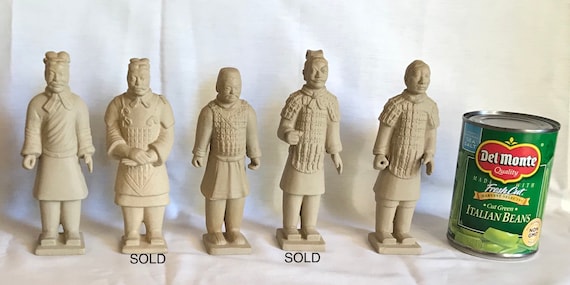 兵馬俑レプリカ(頭無し) 兵馬俑」と「めだか」 | 87(はな)ジ～ジのめだか日記