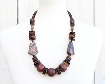 Vintage 17" Wooden Bead Boho Statement Retro Necklace