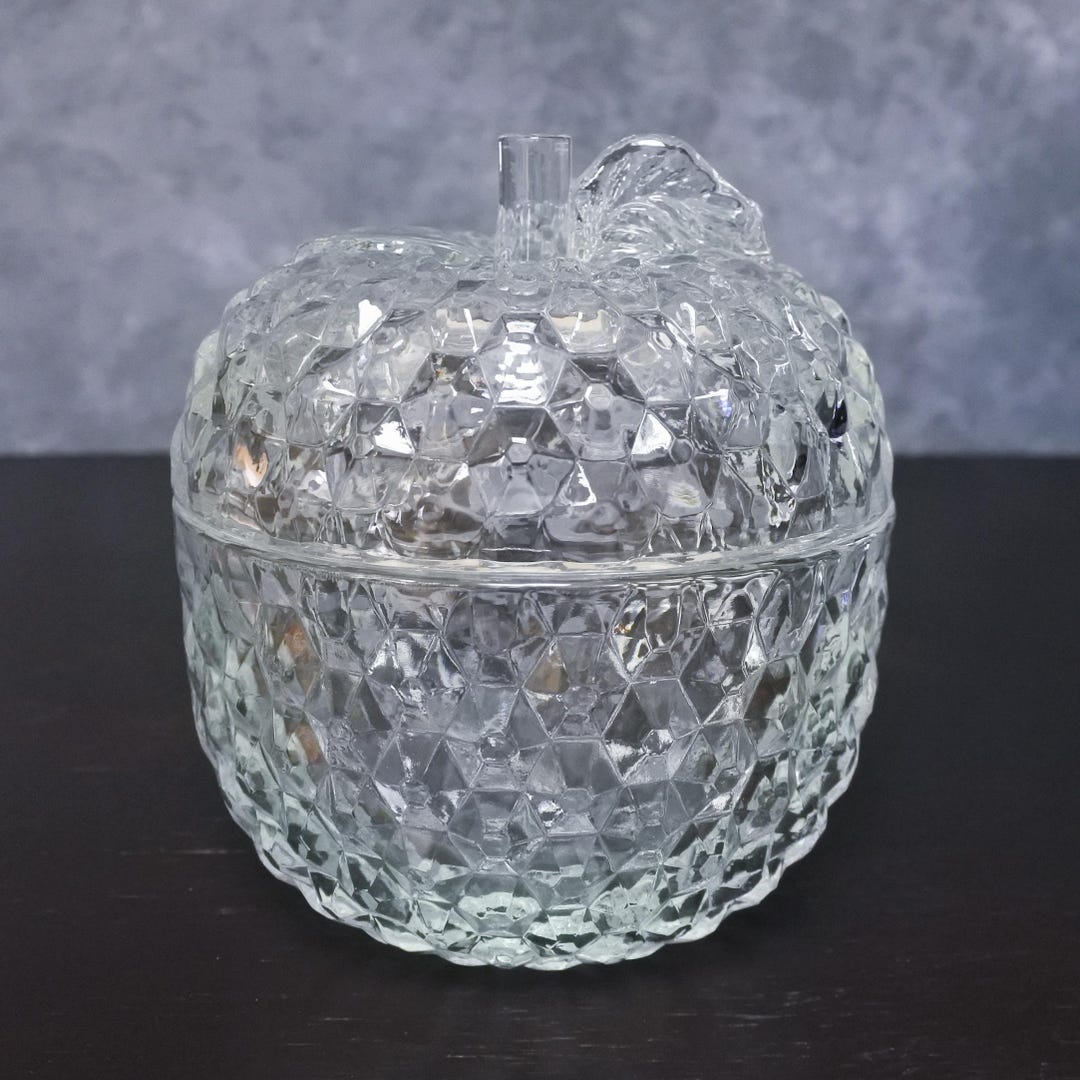 ヴィンテージのリンゴ型ガラスクリスタル蓋付きキャンディ皿小物入れ