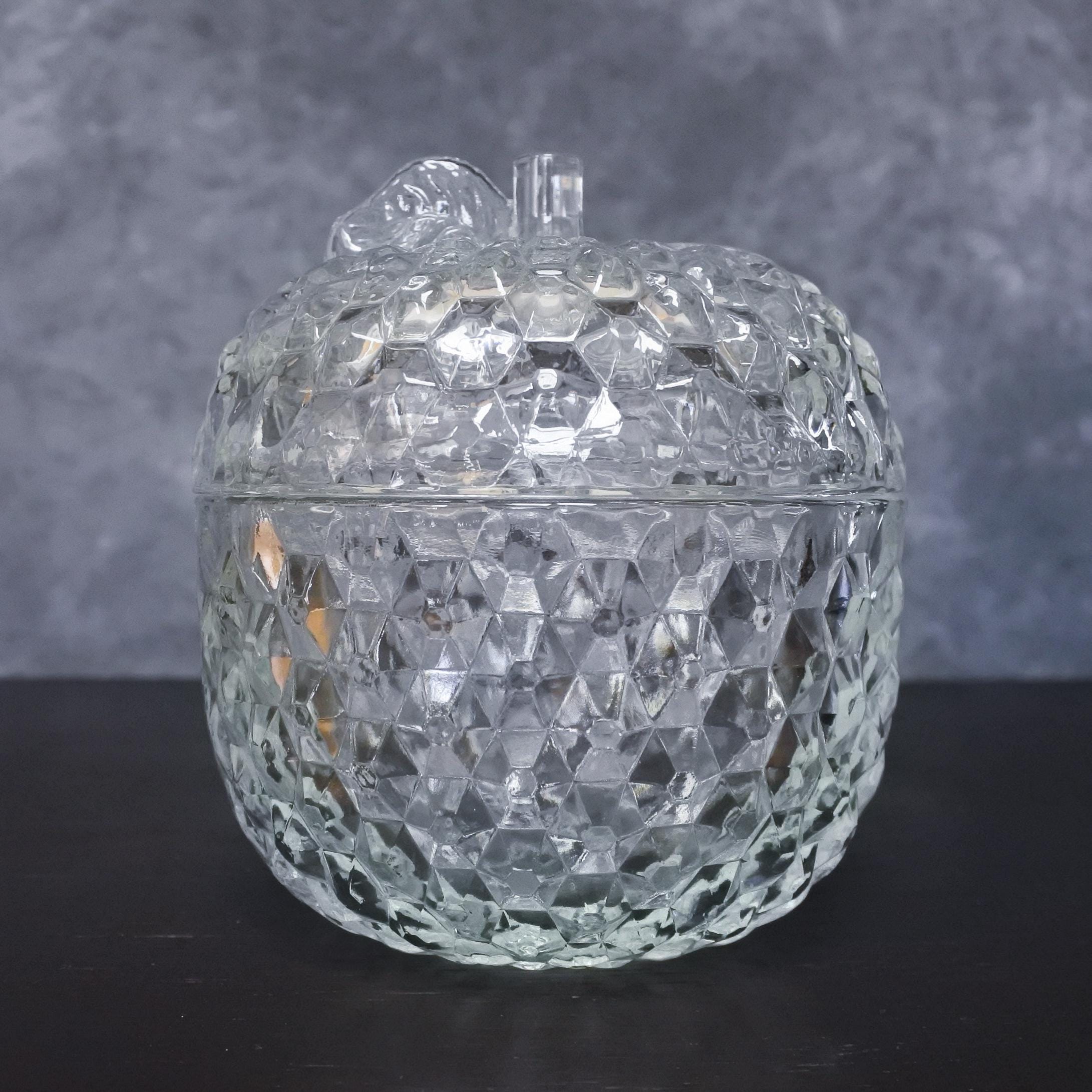 リンゴ型ガラス皿　アンティーク ヴィンテージのリンゴ型ガラスクリスタル蓋付きキャンディ皿小物入れ