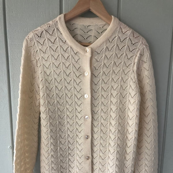 1960's White Seashell Knit Cardigan