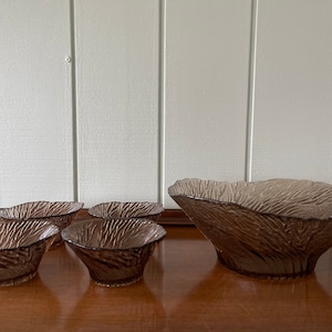 MCM Gray Glass Cabbage Salad Bowl Set