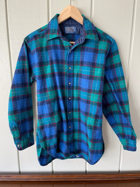 Pendleton flannel plaid button Gem