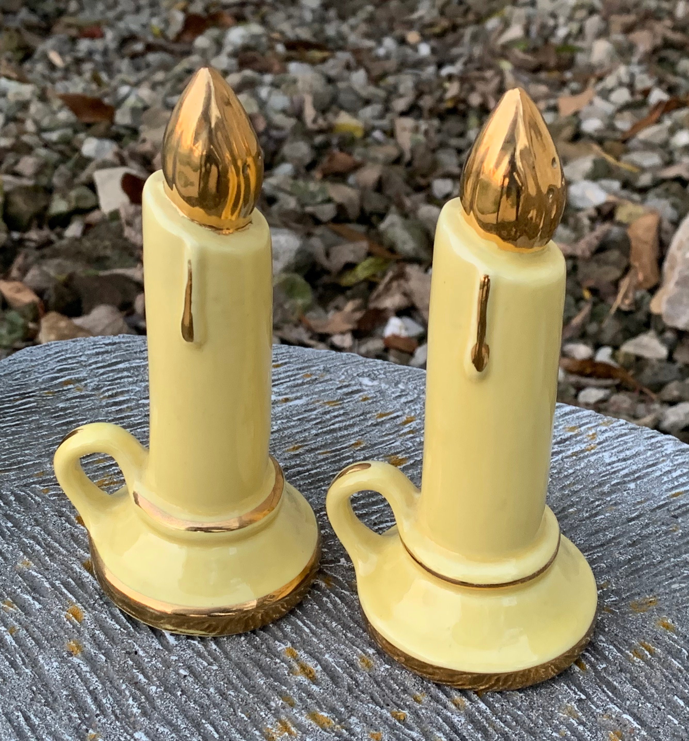 Vintage Set Ceramic Yellow Candlestick Salt and Pepper Shakers Etsy.de