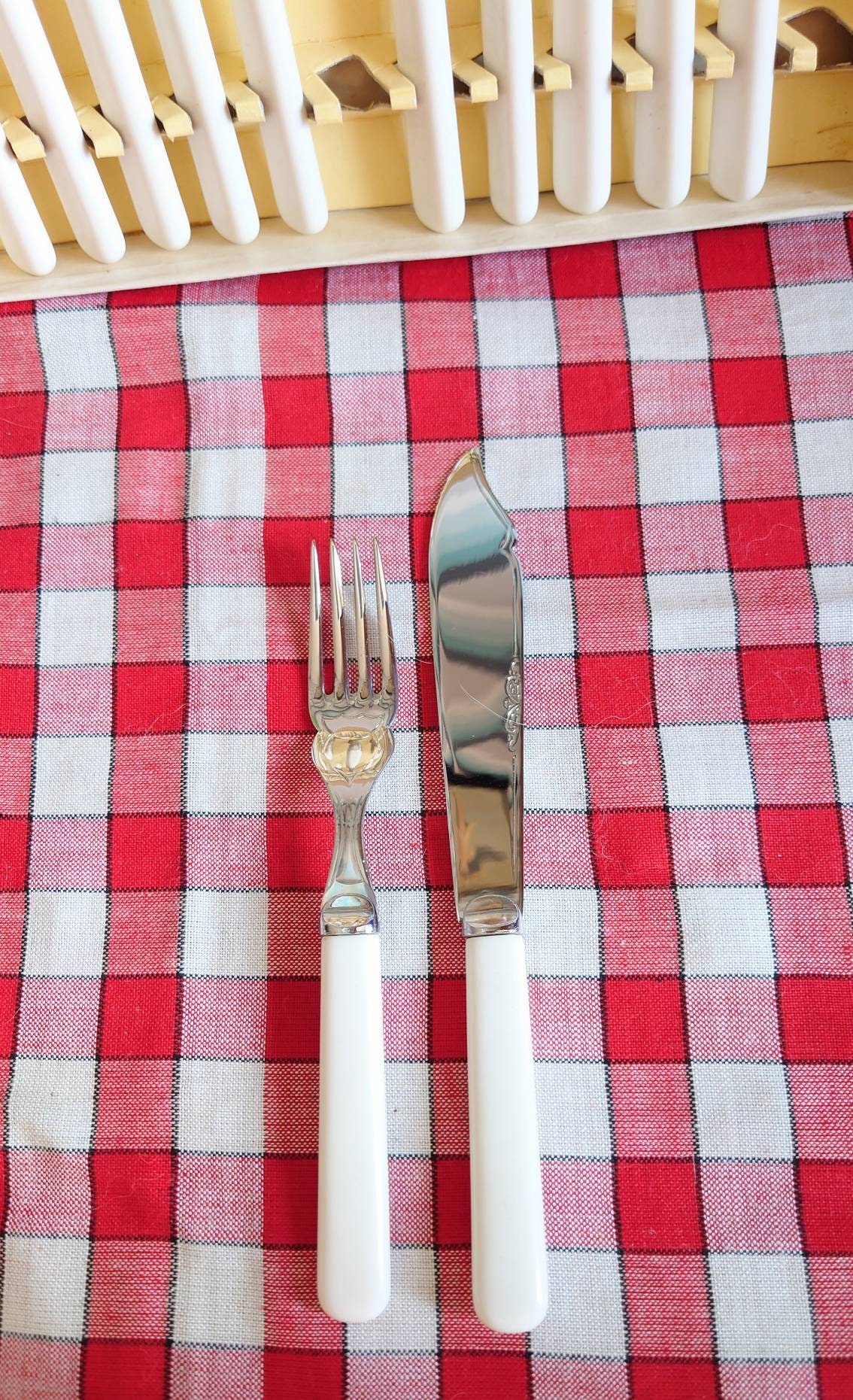 Vintage fish cutlery set. 12 pieces. Made in England. Etsy