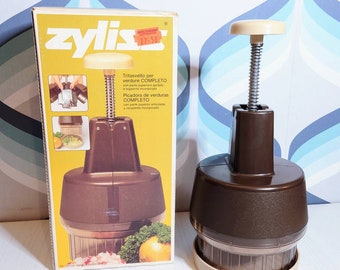 New old stock. Large vintage Zyliss Swiss made autochop for meat, fish, fruit and vegetable.