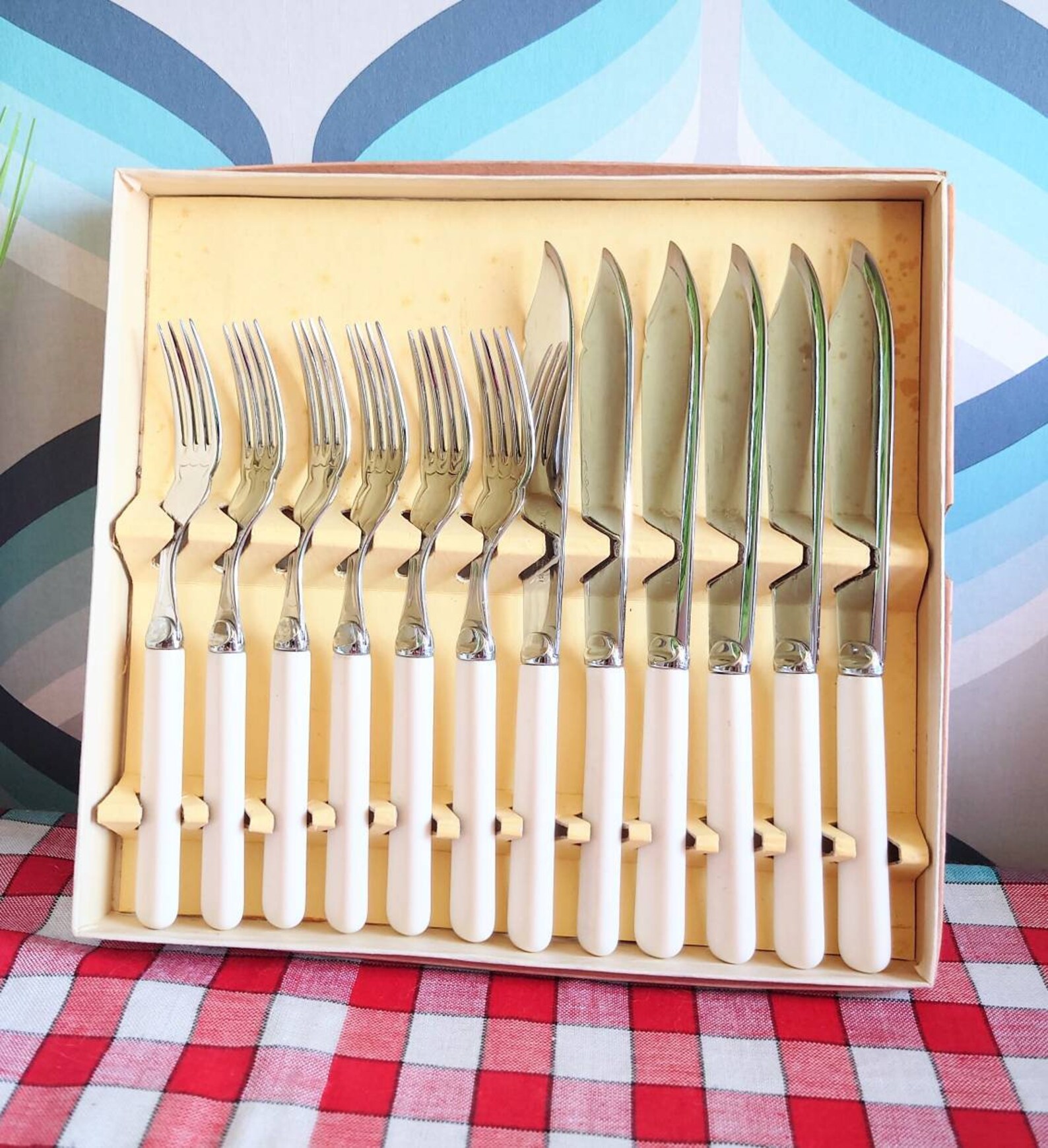Vintage fish cutlery set. 12 pieces. Made in England. Etsy