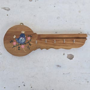 Key Shaped Wooden Key Hanger with 5 Hooks