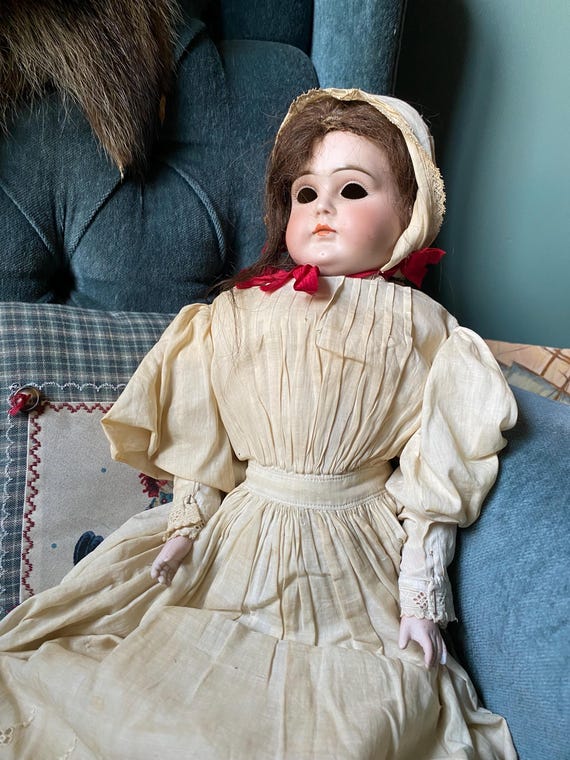 Haunted/posessed Antique Porcelain Doll (good Spirit Named “sarah