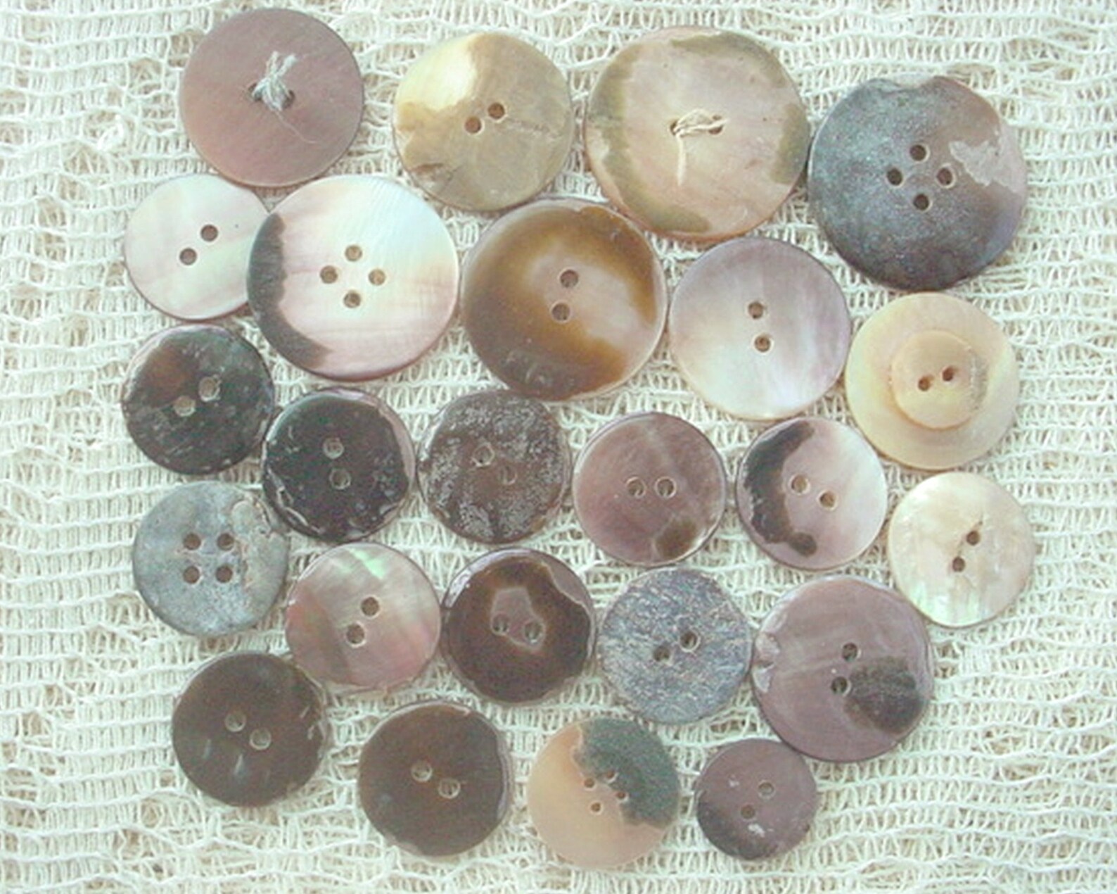 24 Vintage SILVER GREY SHELL Buttons Pastel Iridescence Assorted Sizes ...