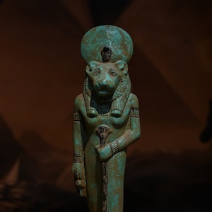 Statue of goddess Sekhmet Unique Egyptian art heavy stone made in Egypt