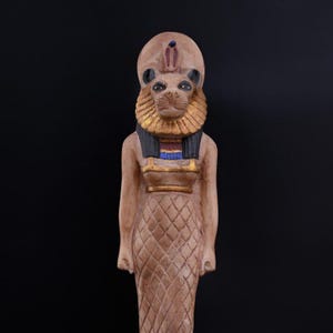 Unique Egyptian Goddess Sekhmet heavy statue stone Made in Egypt