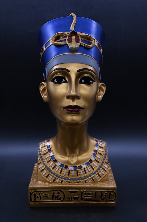 ネフェルティティ　無垢金属製　頭像　エジプト　数量限定　ゴールド ネフェルティティ 無垢金属製 頭像 エジプト 数量限定 ゴールド