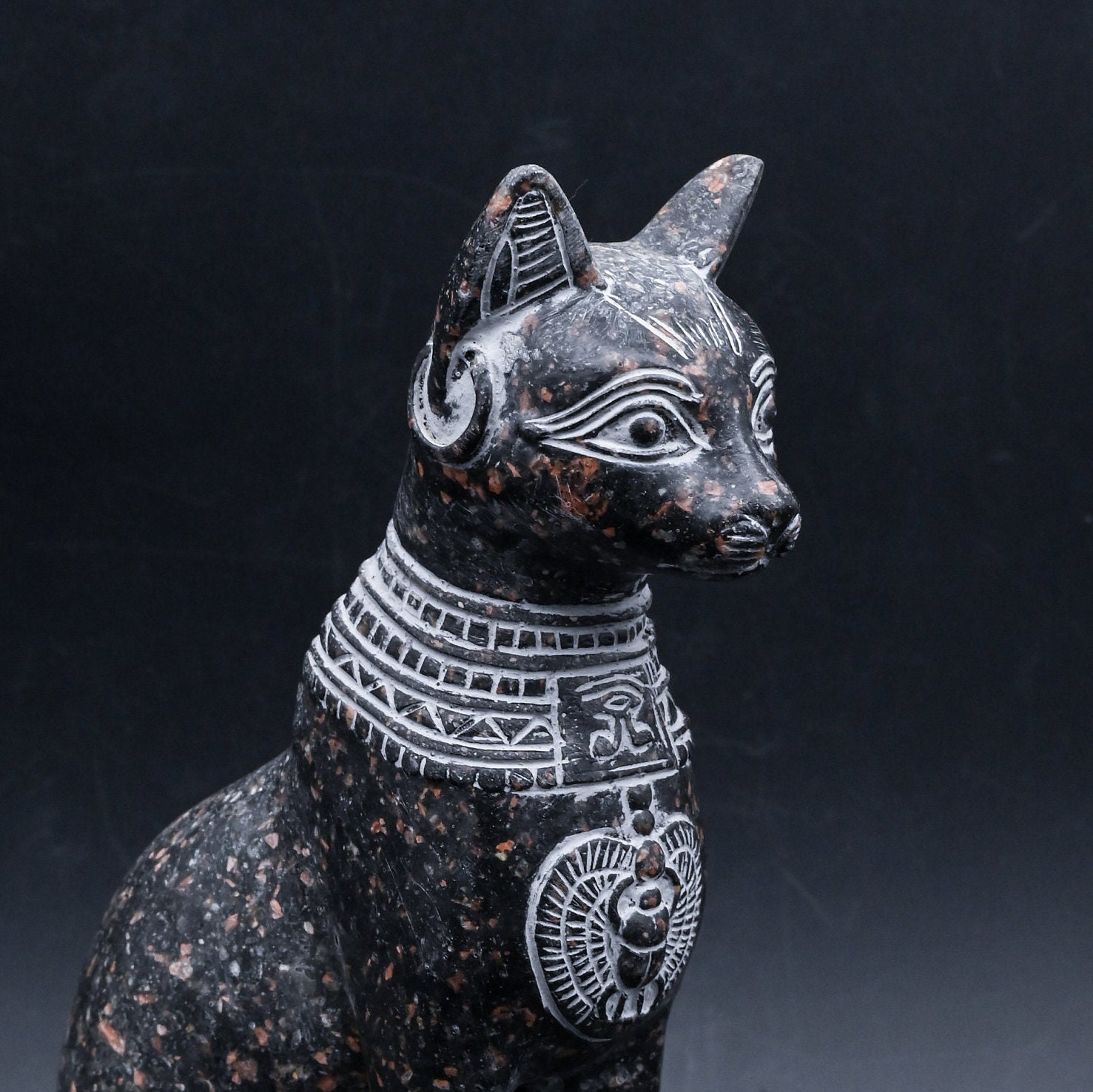 Statuette de chat égyptien Bastet