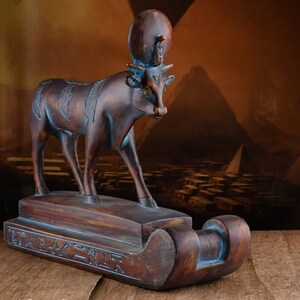 Statue of Hathor Protecting Psamtik This schist statue depicts Psammetik standing in a posture of prayer heavy made in egypt