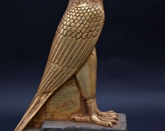 ユニークな彫像 ファルコン 鳥 頭 神 ホルス 金箔 重厚 石