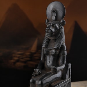statue Sekhmet goddess of war seated Figurine black made in Egypt