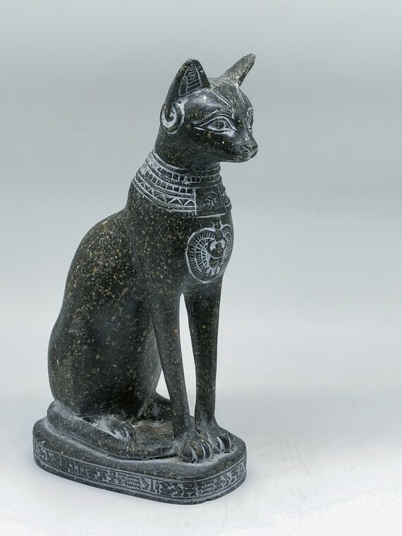 Statue Unique De La Deesse Egyptienne Bastet Chat Sculpture En Etsy Canada